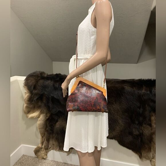 Handmade Genuine Premium Leather Floral Print Wooden Frame Bag with 2 Straps - Picture 11 of 16